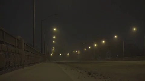 Empty bridge in winter time storm 스톡 동영상 85401911