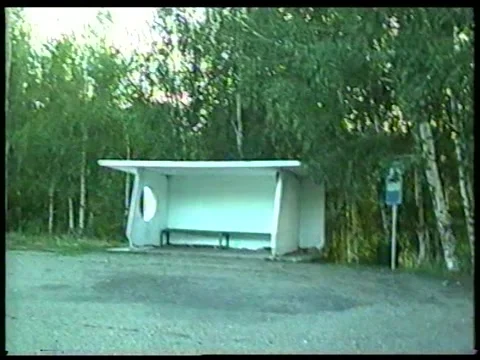 Empty Busstop Vídeos de archivo 340542075