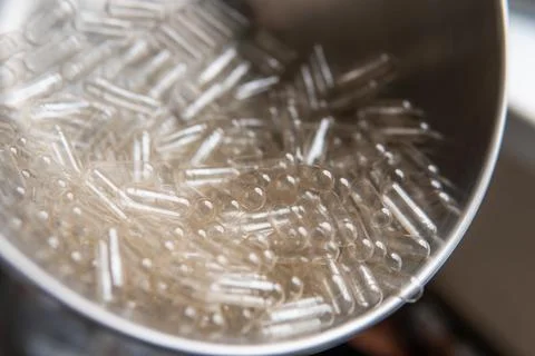 Empty capsules for dietary supplements. Vegetable cellulose for capsules. do- 스톡 사진