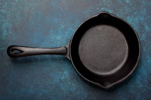 Empty cast iron pan Foto stock