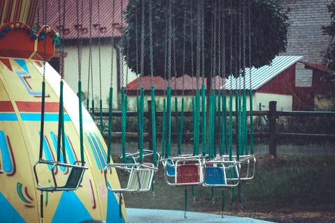 Empty chain carousel Foto stock