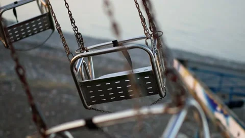 Empty chairs from carousel in motion 스톡 동영상 225093541