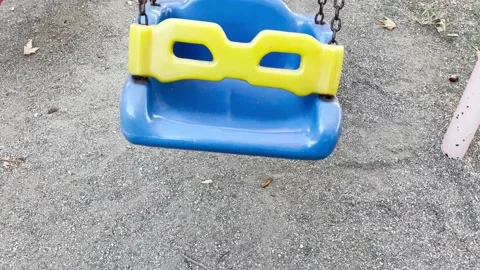 Empty children's swings 스톡 동영상 220613679