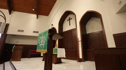 Empty Church Pulpit Tracking Cross In Background Vídeo Stock 145605758