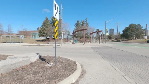 Empty city streets and office buildings as workers work from home in COVID 19 Vidéo 150471669