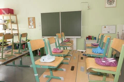 Empty class room in a school during vacation Foto stock