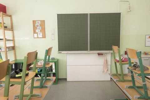 Empty class room in a school during vacation Foto stock