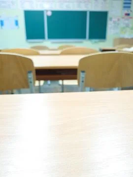 Empty classroom desks Stock-Fotos