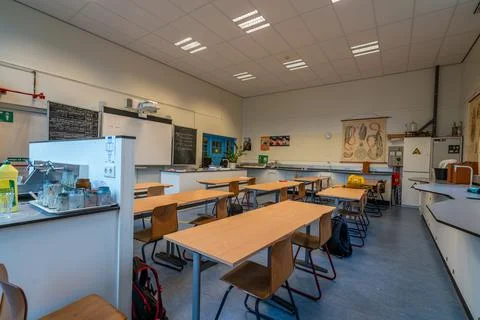 Empty classroom in an elementary school Stock Photos