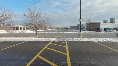 Empty closed shopping mall in Toronto area COVID 19 pandemic lockdown Vidéo 145952080