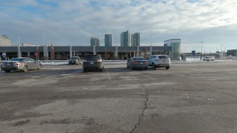Empty closed shopping mall in Toronto area COVID 19 pandemic lockdown Vidéo 145953731