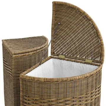Empty closeup wicker baskets Stock Illustration