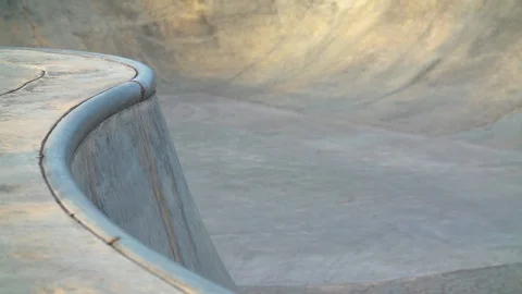 Empty Concrete skate park Video stock 105424990
