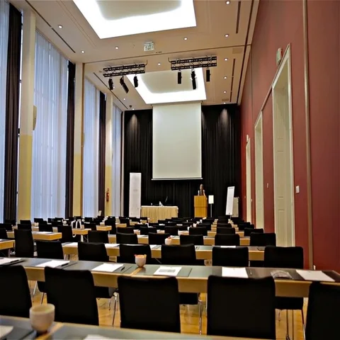 Empty conference room with speaker talking to herself Video stock 69650698