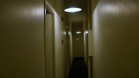 Empty corridor of building with apartment gates Vídeos de archivo 130028180