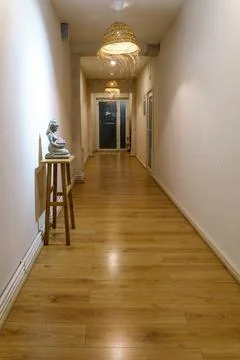 An empty corridor in an office building. Interior design in oriental style. W Foto stock