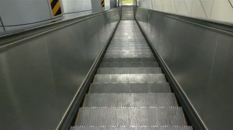 Empty elevator down to subway station Stockbeeldmateriaal 34193811