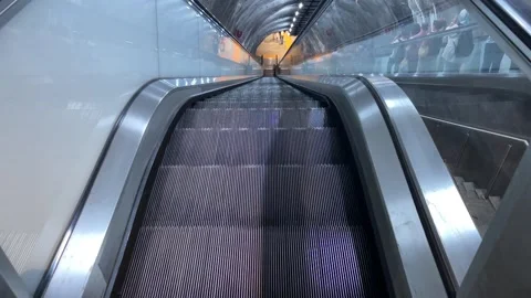 Empty escalator Stock Footage 281971065