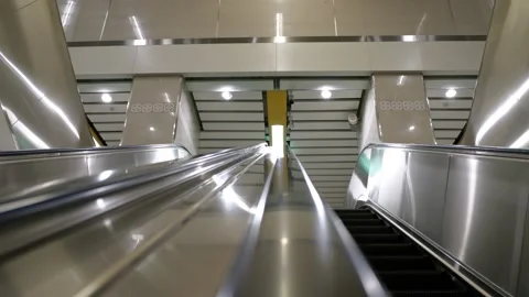 Empty Escalator Going Up in Train Station 스톡 동영상 314703592