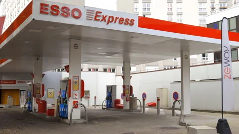 Empty Esso gas station with no gasoline available during a refinery strike Stock Footage 220620879
