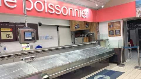 Empty fish fridge in a super market. Quarantine. Coronavirus. Editorial. Stock Footage 126339775