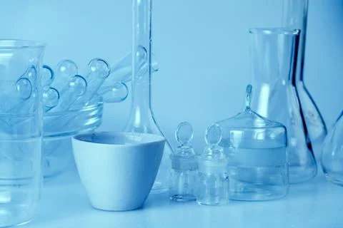 Empty flasks. Laboratory analysis equipment. Chemical laboratory, glassware t 스톡 사진