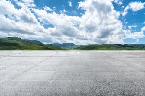 Empty  floor with snow mountains on background Fotos de archivo