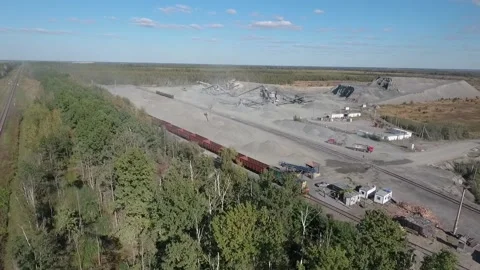 An empty freight train is walking along the tracks Video stock 202063034