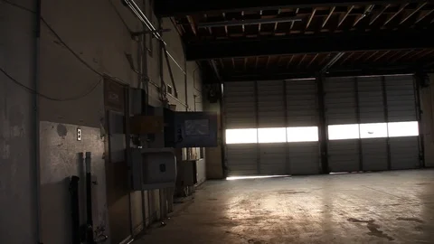 Empty garage Stock Footage 94695553