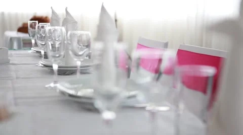 Empty glasses set in restaurant Видео 51969285