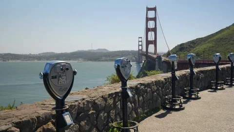 Empty Golden Gate Bridge empty tourism in San francisco, corona virus Stockbeeldmateriaal 128276102