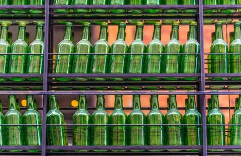 Empty green bottles 스톡 사진