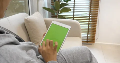Empty Green Screen laptop Blogger Woman hands typing Laptop 動画素材 273535938