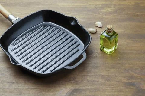 Empty Grill pan and various spices 写真素材