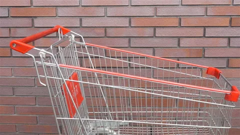 Empty grocery cart Stock Footage 124633958