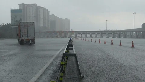 Empty highway in Kuala Lumpur. Stock Footage 127033528
