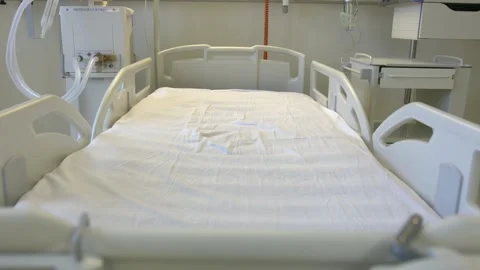 Empty hospital bed Stock Footage 158422227