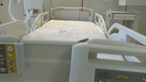 Empty hospital bed Stock Footage 158422275