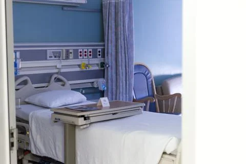 An Empty Hospital Bed Stock-Fotos