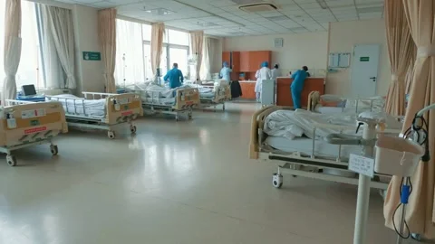 Empty hospital beds in the ward. Stock Footage 241195891