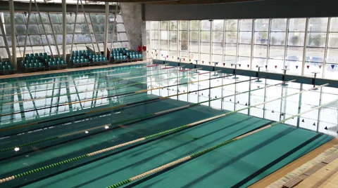 Empty Indoor Swimming Pool 5 스톡 동영상 32184972