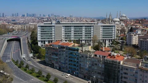 Empty Istanbul Drone - Sarachane - Halic - Bogaz 動画素材 128777775