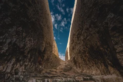 Empty Kingsgate Beach, walking through the chalk stacks clifs at Botany Bay Stock Photos