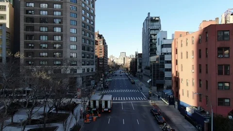 Empty Lower Manhattan Street During the COVID-19 Outbreak Vidéo 127057419