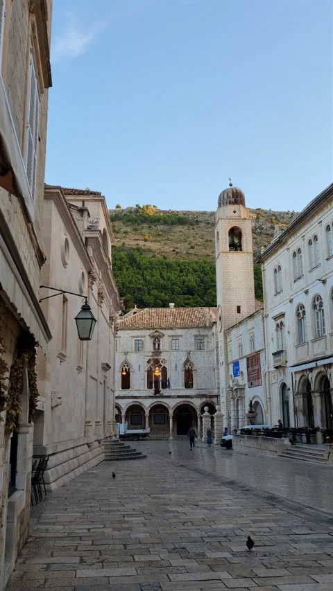 Empty Luza Square and Sponza Palace in Dubrovnik at early morning. Stock Footage 340294378