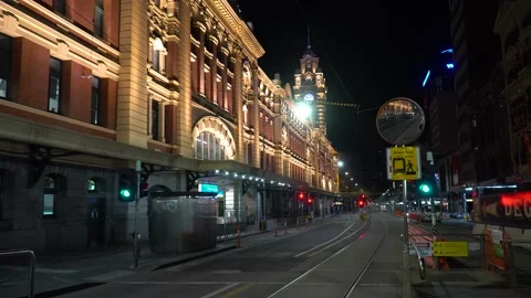 Empty Melbourne city during nightly COVID curfew as Australia battles the Stock Footage 149174031