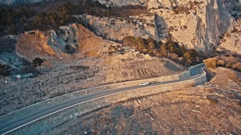 Empty mountain road Video stock 83576115