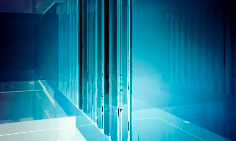 Empty office with columns and large windows, indoor building. business space  Ilustración de archivo