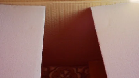 Empty open cardboard box 库存影片 86533998