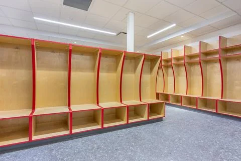Empty open team lockers in a changing room. Foto stock